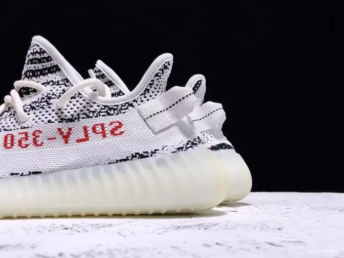 350 Adidas Black Yeezy White V2 Boost CP9654 Zebra 0528